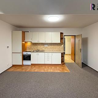 Pronájem bytu 2+kk 53 m² Hostivice, Litovická