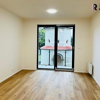 Pronájem bytu 2+kk 57 m² Praha