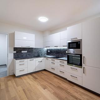 Pronájem bytu 2+kk 59 m² Praha