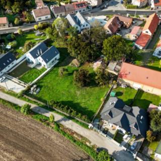 Prodej stavební parcely 1891 m² Nučice