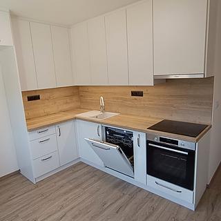 Pronájem bytu 3+1 74 m² Nové Město nad Metují, Nad Stadionem