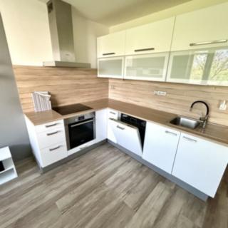 Pronájem bytu 2+kk 47 m² Hradec Králové