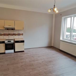 Pronájem bytu 2+kk 67 m² Dvůr Králové nad Labem
