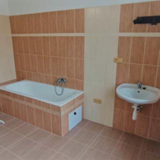 Pronájem bytu 2+kk 67 m² Dvůr Králové nad Labem