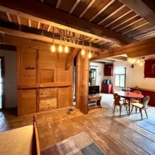 Prodej rodinného domu 300 m&sup2; Líšnice