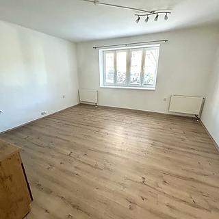 Pronájem bytu 2+kk 54 m&sup2; Pardubice