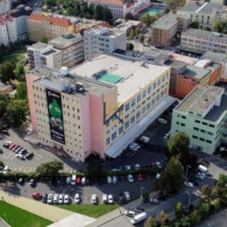 Pronájem kanceláře 125 m² Praha