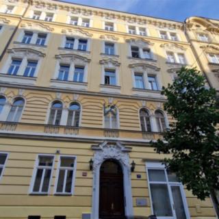 Pronájem kanceláře 170 m² Praha Vinohrady, Čermákova