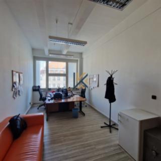 Pronájem kanceláře 64 m² Praha