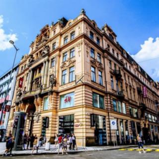 Pronájem kanceláře 195 m² Praha