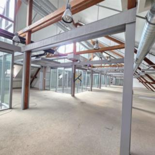 Pronájem kanceláře 1080 m² Praha