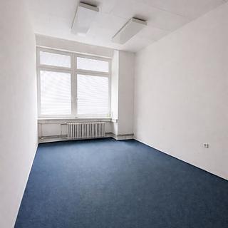 Pronájem kanceláře 20 m&sup2; Zlín