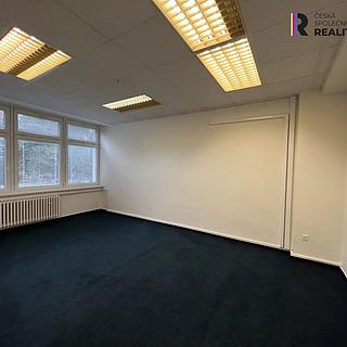 Pronájem kanceláře 25 m&sup2; Zlín