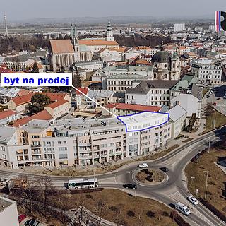 Prodej bytu 5+1 a více 178 m² Kroměříž, náměstí Míru