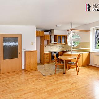 Pronájem bytu 2+kk 49 m² Zlín, Voženílkova