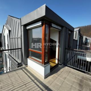 Pronájem bytu 3+kk 75 m² Praha