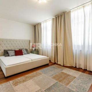 Pronájem bytu 3+kk 159 m² Praha Vinohrady, Korunní