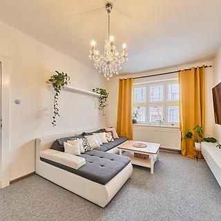 Prodej bytu 3+1 107 m² Pardubice Zelené Předměstí, náměstí Čs. legií