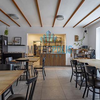 Pronájem restaurace 190 m² Zlonín, U Rybníka