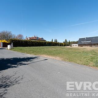 Prodej stavební parcely 1384 m&sup2; Petříkov