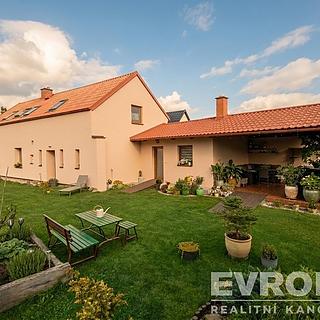 Prodej rodinného domu 180 m² Bezvěrov Chudeč