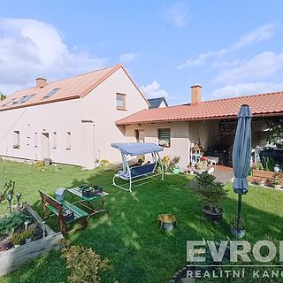 Prodej rodinného domu 180 m² Bezvěrov Chudeč