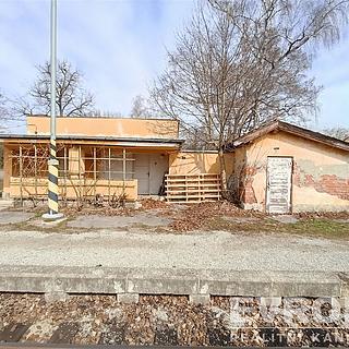 Prodej garáže 109 m² Vráž