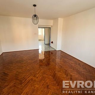 Prodej bytu 3+1 89 m² Žinkovy