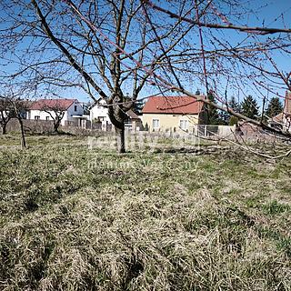 Prodej stavební parcely 847 m&sup2; Kostelec nad Labem