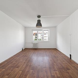 Prodej bytu 1+1 39 m² Plzeň Východní Předměstí, Chválenická