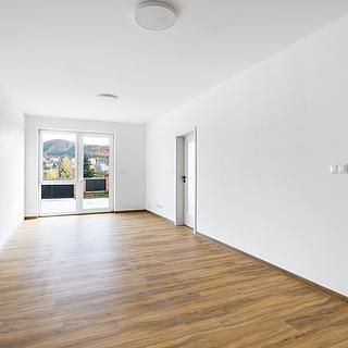 Prodej bytu 3+kk 87 m² Karlovy Vary Bohatice, U Trati
