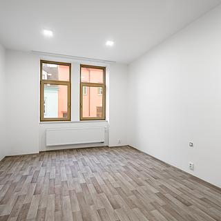 Pronájem bytu 2+kk 44 m² Plzeň Východní Předměstí, Radyňská