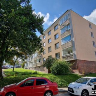 Pronájem bytu 1+1 36 m² Louny, nám. Petra Obrovce