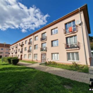 Pronájem kanceláře, 85m²
