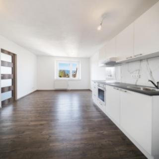 Prodej bytu 2+kk 51 m² Broumov, Malé náměstí