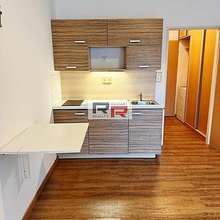 Prodej bytu 1+kk a garsoniéry 26 m² Olomouc Hodolany, Kavaleristů