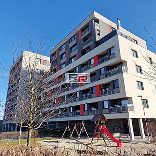 Pronájem bytu 1+kk, garsoniery, 39m²