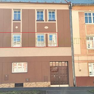 Prodej bytu 3+1 80 m² Karlovy Vary, Závodu míru