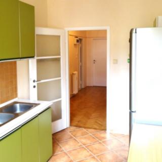 Pronájem bytu 3+1 90 m² Praha