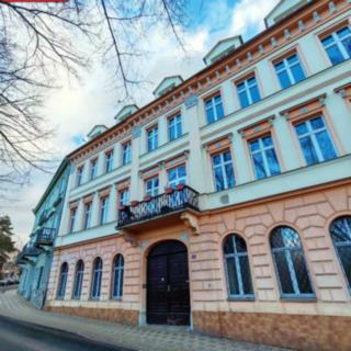 Pronájem bytu 3+1 86 m² Teplice, U Hadích lázní