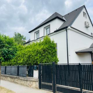 Prodej rodinného domu 202 m² Osek