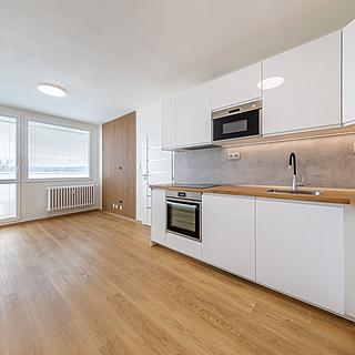 Prodej bytu 4+kk 72 m&sup2; Slaný