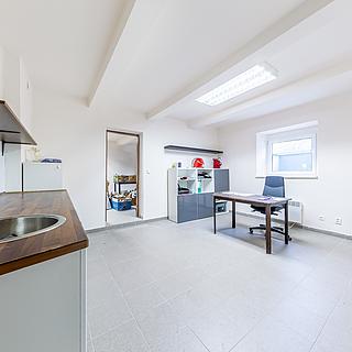 Prodej kanceláře 48 m² Praha Zbraslav, Žitavského