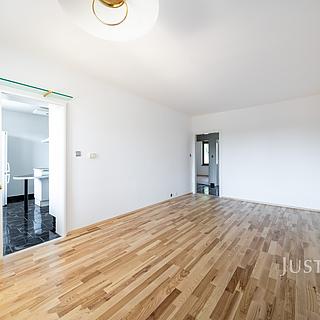 Pronájem bytu 4+1 125 m² Třeboň