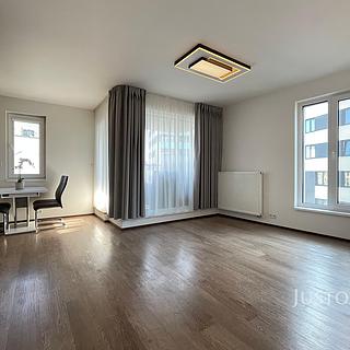 Pronájem bytu 2+kk 54 m&sup2; Praha