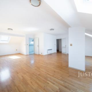 Pronájem bytu 4+1 125 m² Třeboň II, Lesní