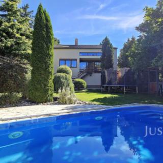 Prodej rodinného domu 322 m² Písek