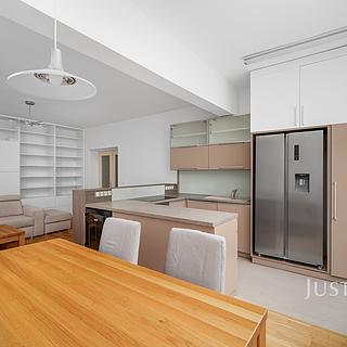 Pronájem bytu 3+kk 81 m² Brno