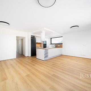 Pronájem rodinného domu 121 m² Boršov nad Vltavou Poříčí, Severní