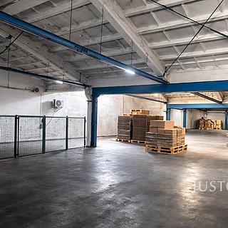 Pronájem skladu 500 m&sup2; Všejany